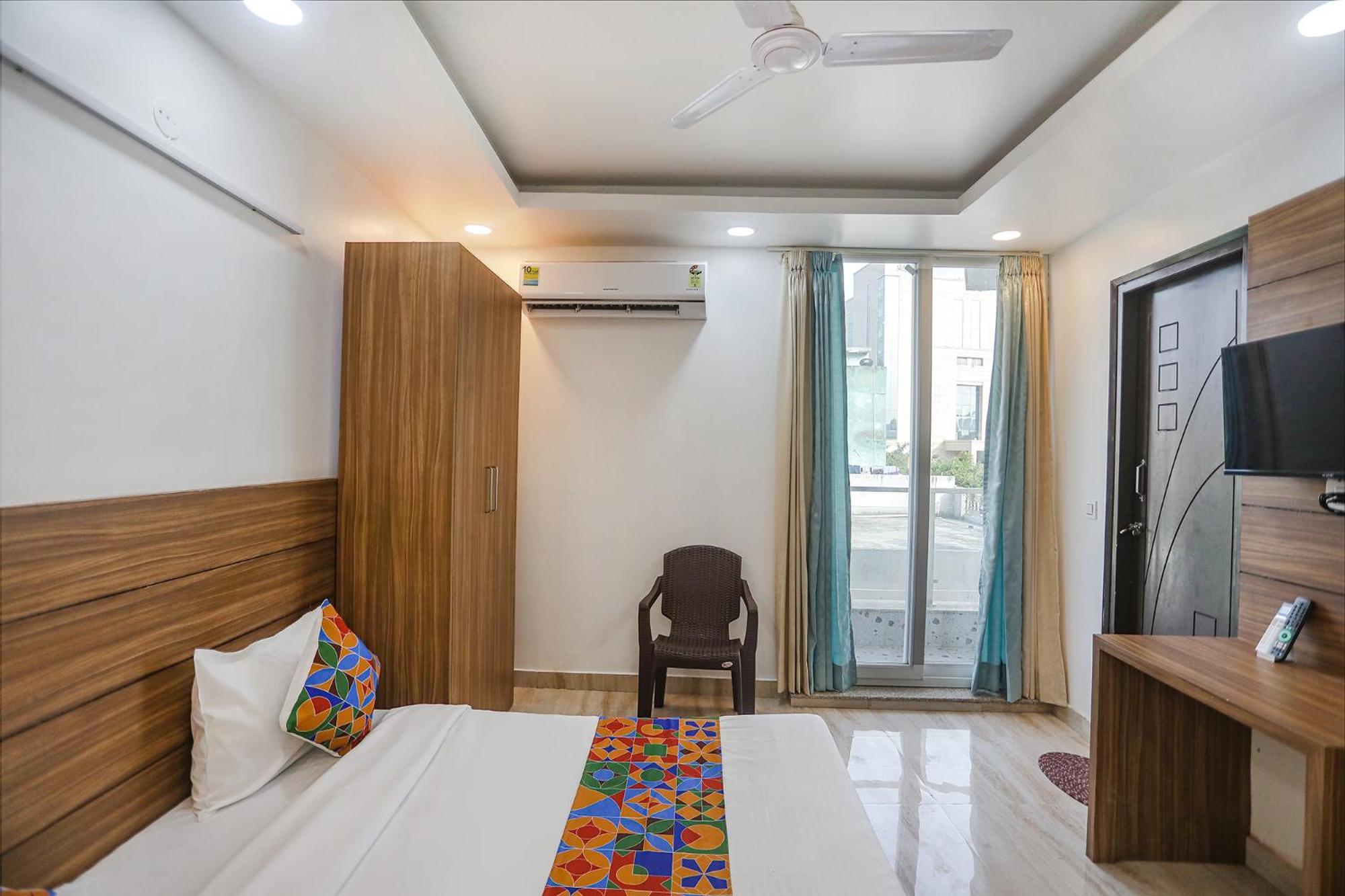 Fabhotel Unique Stay Noida Exteriör bild